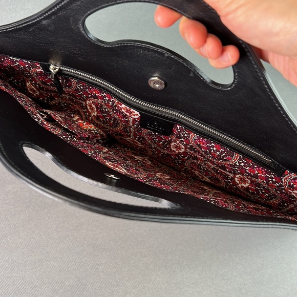 Gucci top handle clutch black mirror finish silver hardware, like new - Picture 9 of 12